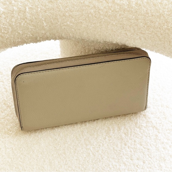 MICHAEL KORS Adele Double Zip Wallet *AUTHENTIC - Picture 4 of 12